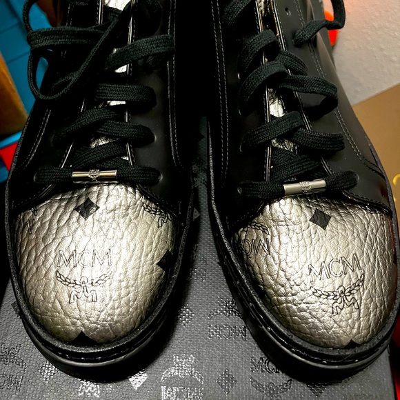 MCM SNEAKERS size 10.5 - Picture 1 of 7